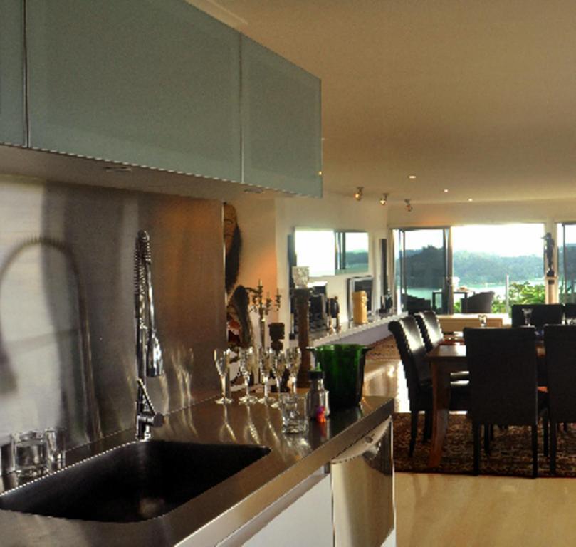 Tiki Tiki Ora Bed & Breakfast รัสเซล ภายนอก รูปภาพ